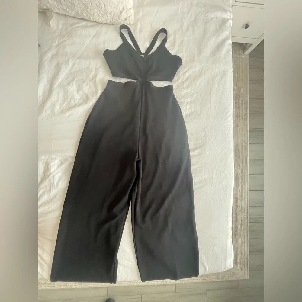 Asymmetrical Open Back Black Jumpsuit - Picture 5 of 5